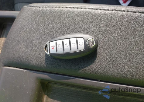 2014 Nissan Pathfinder Platinum z USA, uszkodzony, nr VIN 5N1AR2MM9EC714696